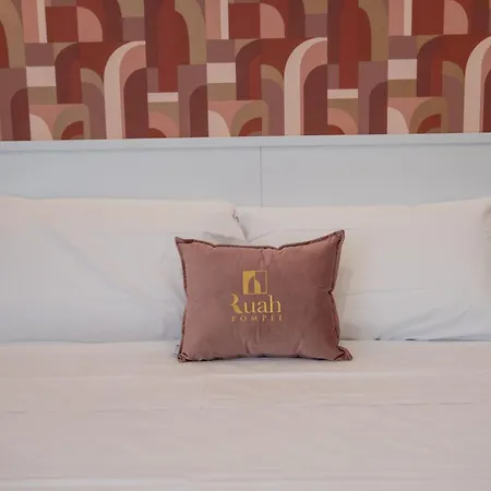 Ruah Bed & Breakfast 3*
